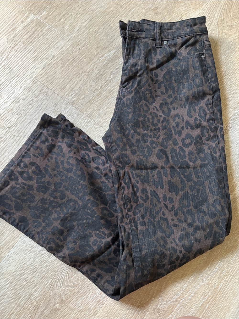 Women’s High-Rise Brown Leopard Print Jeans - Picture 5 of 5